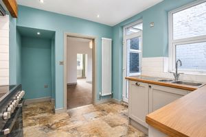 Kitchen- click for photo gallery